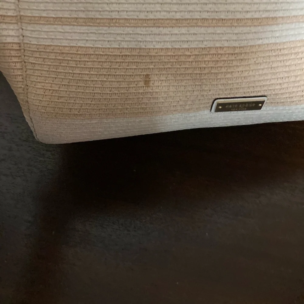 Kate Spade Beige and White Tote SHOULDERBAG Bag